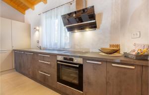 3 Bedroom Awesome Home In Divaca