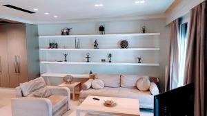 Luxurious minimal apartment in Acropolis