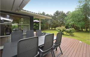 Holiday Home Krondyrstien Væggerløse Denm