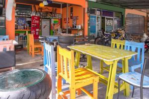 OYO 586 I Hostel Phuket