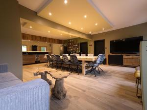 Chalet familial avec salle de jeux et spa, près de Gérardmer, pour 15 pers. - FR-1-589-647