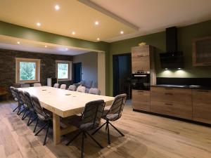 Chalet familial avec salle de jeux et spa, près de Gérardmer, pour 15 pers. - FR-1-589-647