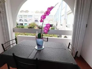 Studio Cabine avec Piscine à 500m de la Plage au Grau-du-Roi - FR-1-307-268 - Cabrerolles