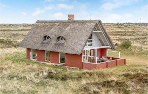 3 Bedroom Lovely Home In Blåvand