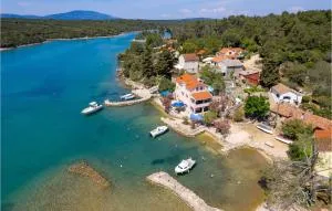 Beautiful Apartment In Punta Kriza - Punta Križa