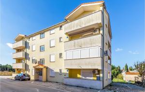 Stunning Apartment In Medulin With Wifi