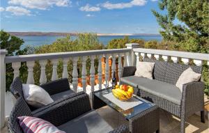 Beautiful Apartment In Baric Draga With Wifi 