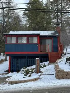 Red Door 2 Bed 2 bath hot tub jacuzzi fireplace - Moonridge