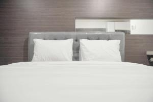 Cozy Living Studio at Green Bay Pluit Apartment By Travelio