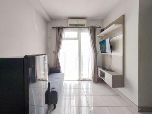Cozy 2BR Apartment Mekarwangi Square Cibaduyut By Travelio
