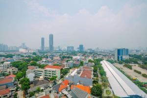 Relaxing and Stylish Studio at Amethyst Tower Apartment By Travelio