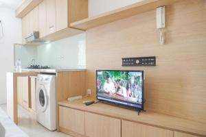 Good Deal and Homey Studio Bassura City Apartment By Travelio