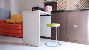 Good 2BR Apartment At Green Pramuka City By Travelio