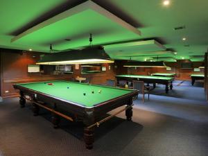 Summit Pavilion Hotel