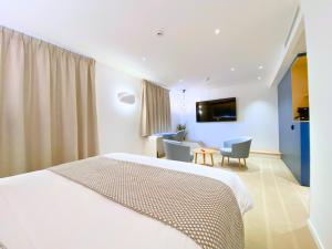 Hotels Brit Hotel Piscine & Spa - Fougeres : photos des chambres