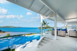 Vue de Bleu Luxury Whitsunday Ocean View Retreat