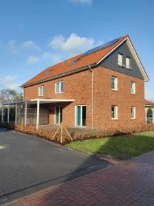 Ferienwohnung in Fedderwardersiel mit Terrasse - Fedderwarderdeich