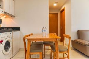 Minimalist Design 2BR Apartment The Mansion Kemayoran near JIEXPO By Travelio
