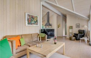 Beautiful Home In Græsted With Wifi