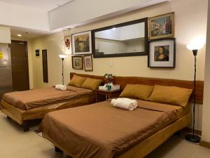 Spacious condo in Venice Luxury Residences