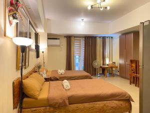 Spacious condo in Venice Luxury Residences