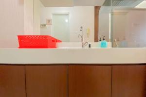 Well Design and Homey Studio Signature Park Grande Apartment By Travelio