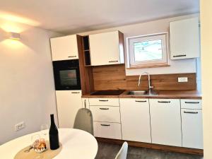 Mediteran Apartments