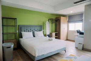 Well Furnished and Cozy Studio Baileys Apartment By Travelio