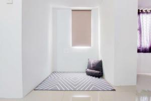 Well Furnished with Cozy Designed Studio Urbantown Serpong Apartment By Travelio