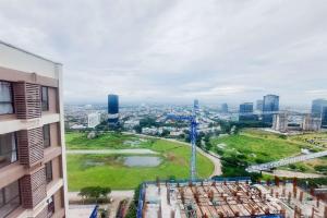 Strategic and Nice Studio at Sky House Alam Sutera Apartment By Travelio