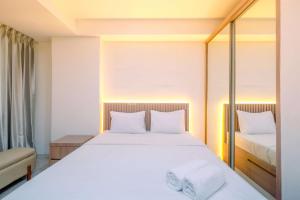 Great Deal Studio at Daan Mogot City Apartment By Travelio