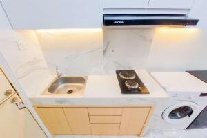 Good Deal Studio at The Parc South City Apartment By Travelio