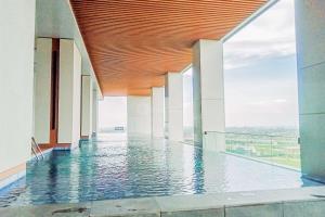 Comfort Living and Homey 1BR The Smith Alam Sutera Apartment By Travelio
