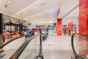 Best Price and Homey 2BR at Transpark Bintaro Apartment By Travelio