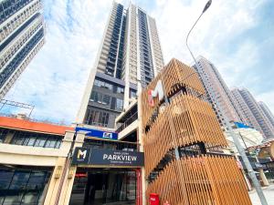 Comfortable 2BR with Working Room at Meikarta Apartment By Travelio