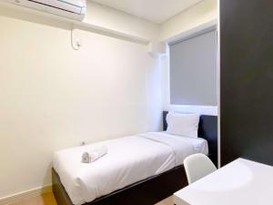 Comfort 2BR with Work Space at Meikarta Apartment By Travelio - 4hvězdičkové hotely ve městě Cikarang