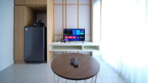 Comfy and Spacey 2BR Apartment at Suncity Residence By Travelio