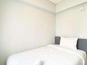 Best Deal and Cozy 3BR Meikarta Apartment By Travelio