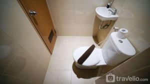 Compact and Strategic Studio at Bale Hinggil Apartment By Travelio