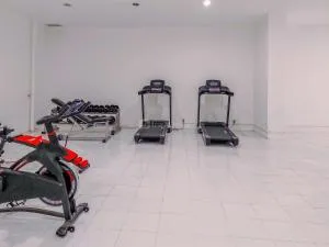 Simple and Cozy Studio Apartment at Urban Heights Residences By Travelio - Dukuh