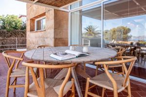 Sant Joan Beach Villa