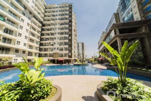 Cozy and Stylish 1BR Apartment at Gateway Pasteur By Travelio