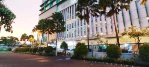 Simple and Comfortable Living Studio at Bale Hinggil Apartment By Travelio