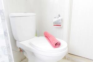 Brand New and Homey 2BR Meikarta Apartment By Travelio