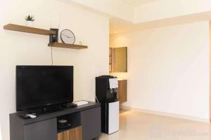 Nice and Comfort 2BR Apartment at Meikarta By Travelio