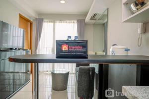 Fancy and Nice 2BR at Cinere Bellevue Apartment By Travelio