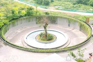 Modern Look Studio Room at Gateway Park LRT City Jatibening Apartment By Travelio