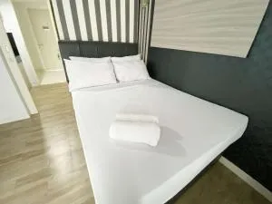 Homey and Cozy Living Studio Amartha View Apartment By Travelio - 沃诺索博