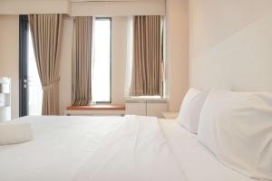 Good Deal and Restful Studio Kebayoran Icon Apartment By Travelio