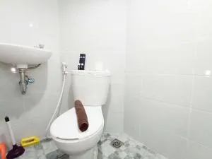 Best Deal and Homey Studio Apartment Amartha View By Travelio - 沃诺索博